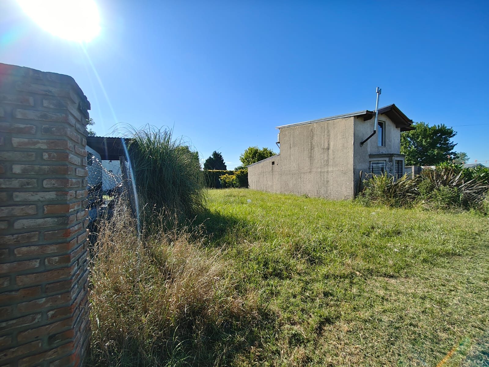 Terreno en venta – Barrio Bosque Azul, Roldán