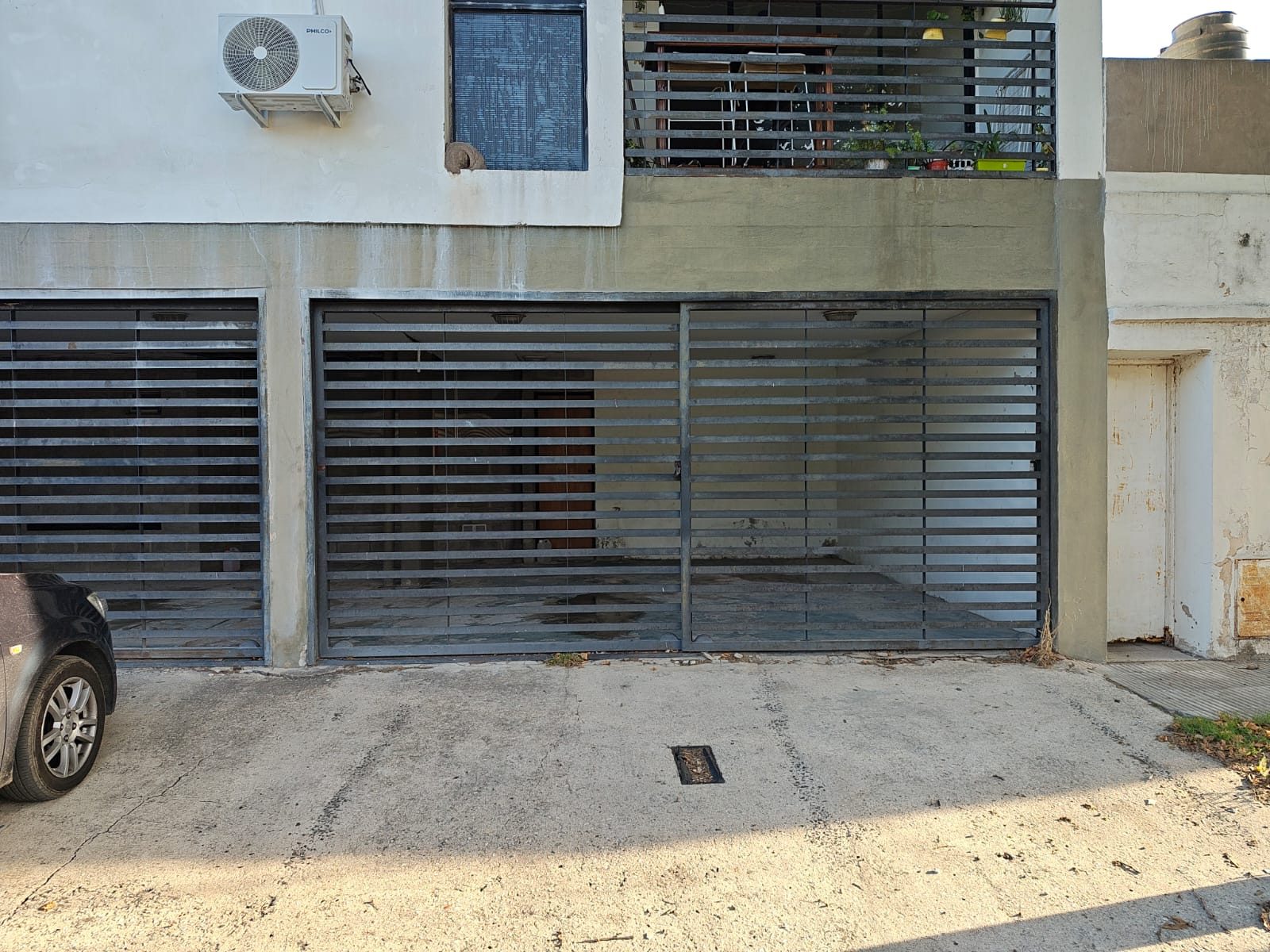 Cochera venta en block 4 UNIDADES