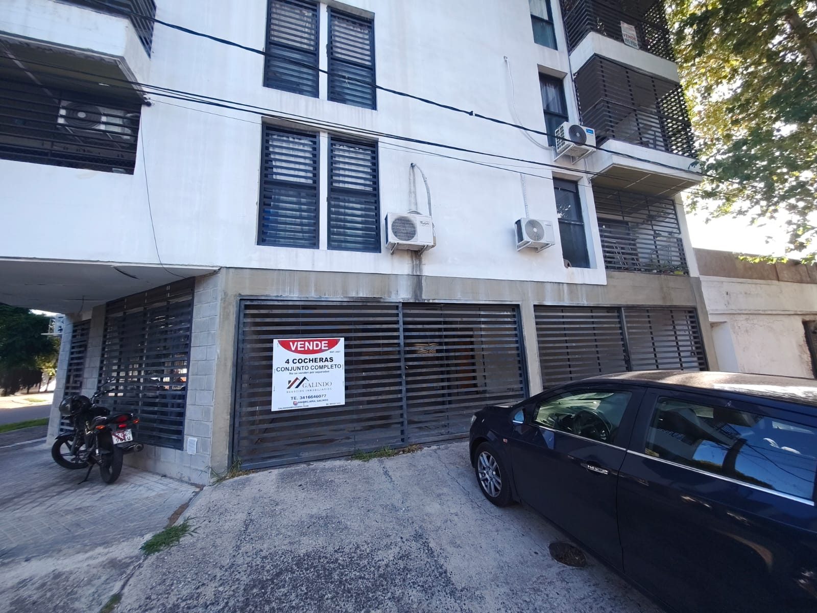 Cochera venta en block 4 UNIDADES